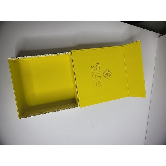 Kendra Scott Empty Box Jewelry Yellow Gold Present Gift Birthday Christmas - Picture 4 of 7
